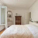 Beautiful Flat 3 Bedrooms In 9Th Arrondissement