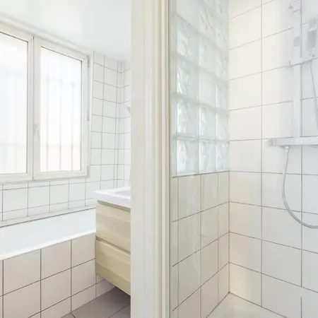Beautiful Flat 3 Bedrooms In 9th Arrondissement Appartamento *