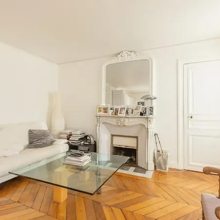 Beautiful Flat 3 Bedrooms In 9th Arrondissement Parigi